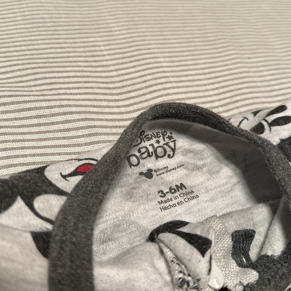 Disney baby 3-6 months pajamas - Picture 2 of 4